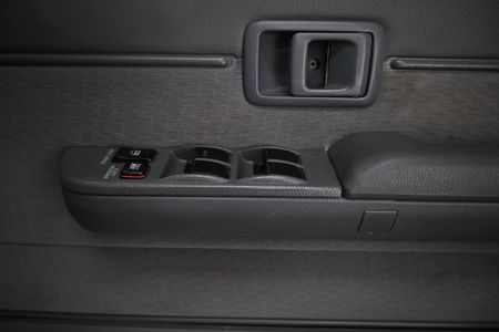 2024-Toyota-Land-Cruiser-79-28-GD-6-Auto-Double-Cab_13