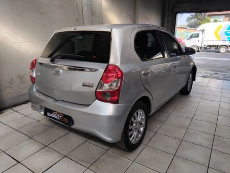 2018-Toyota-Etios-15-XS_2
