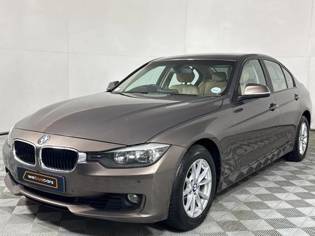 2012-BMW-3-Series-320i-Auto_0