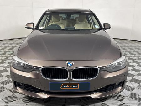 2012-BMW-3-Series-320i-Auto_15