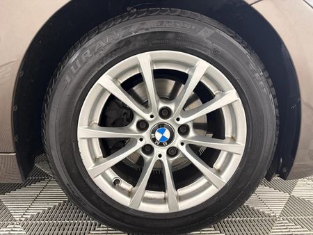 2012-BMW-3-Series-320i-Auto_7