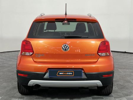 2020-Volkswagen-Polo-Vivo-16-Maxx-5-dr_17