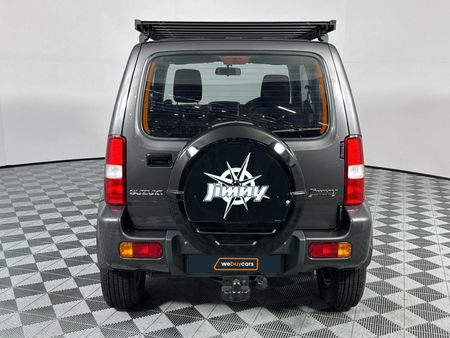2017-Suzuki-Jimny-13_15