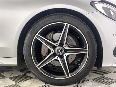 2017-Mercedes-Benz-C-Class-C-180-AMG-Line-Auto_3