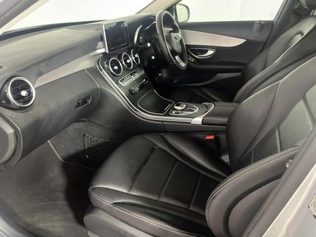 2017-Mercedes-Benz-C-Class-C-180-AMG-Line-Auto_6