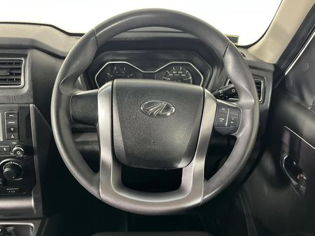 2024-Mahindra-Pik-Up-22-mHawk-S6-Karoo-Auto-Double-Cab_10