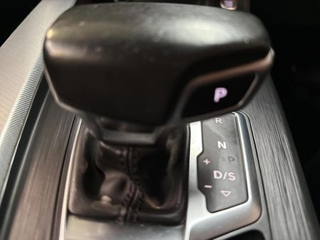 2018-Audi-A4-14-TFSI-Sport-Auto_10