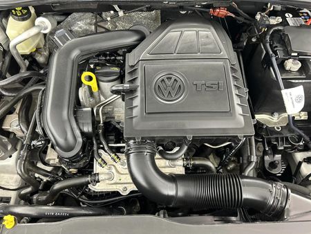 2019-Volkswagen-Polo-10-TSI-Comfortline_13
