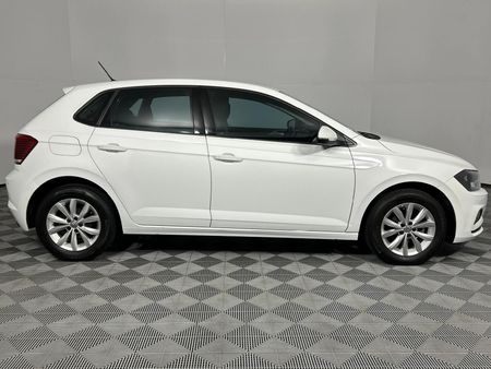 2019-Volkswagen-Polo-10-TSI-Comfortline_17