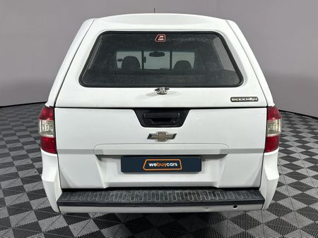 2015-Chevrolet-Utility-14-AC_16