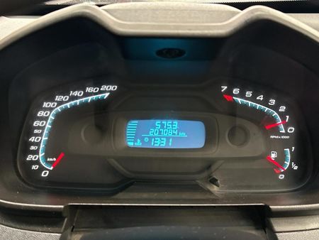 2015-Chevrolet-Utility-14-AC_1