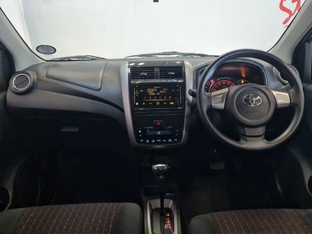 2022-Toyota-Agya-10-Auto_5