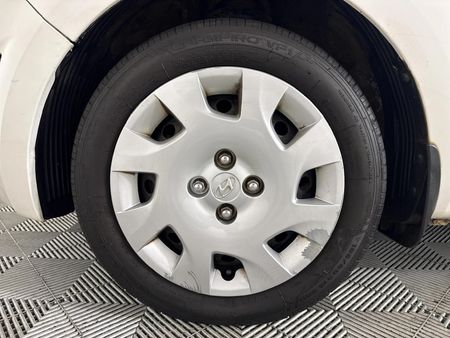 2014-Hyundai-i20-14-Fluid_3