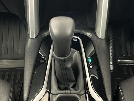 2025-Toyota-Corolla-Cross-18-XR-Hybrid_10