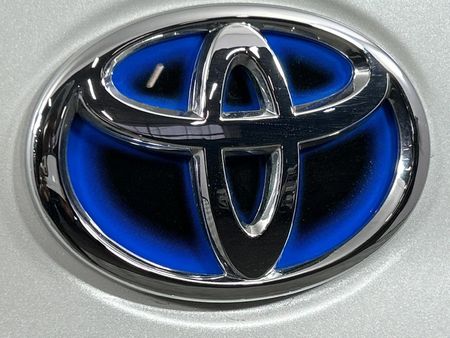 2025-Toyota-Corolla-Cross-18-XR-Hybrid_11
