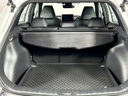 2025-Toyota-Corolla-Cross-18-XR-Hybrid_14