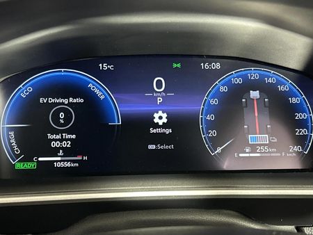2025-Toyota-Corolla-Cross-18-XR-Hybrid_2
