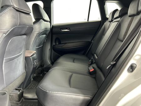 2025-Toyota-Corolla-Cross-18-XR-Hybrid_3