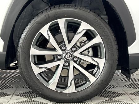 2025-Toyota-Corolla-Cross-18-XR-Hybrid_5
