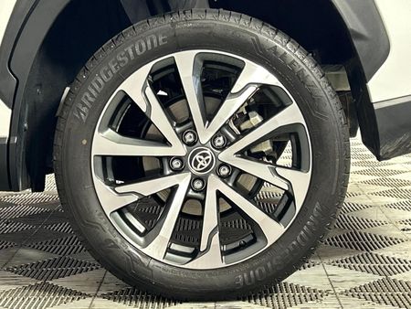 2025-Toyota-Corolla-Cross-18-XR-Hybrid_6