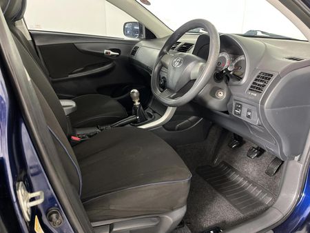 2012-Toyota-Corolla-13-Professional_9