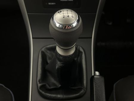 2012-Toyota-Corolla-13-Professional_10