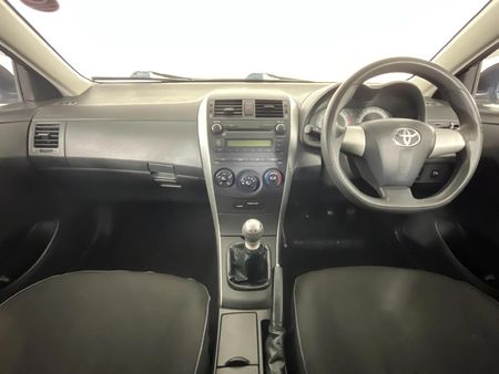 2012-Toyota-Corolla-13-Professional_1