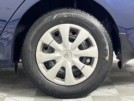 2012-Toyota-Corolla-13-Professional_6
