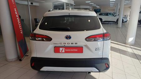 2026-Toyota-Corolla-Cross-18-XR-Hybrid_9