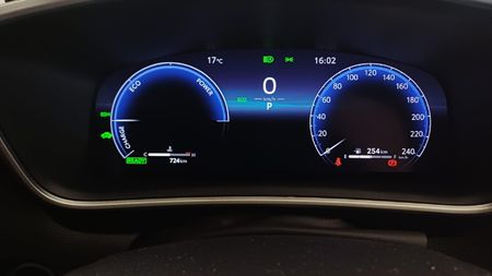 2026-Toyota-Corolla-Cross-18-XR-Hybrid_10