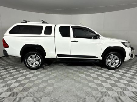 2019-Toyota-Hilux-24-GD-6-Raised-Body-SRX-Auto-Extended-Cab_16