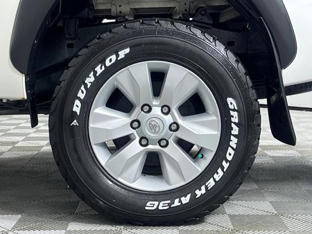 2019-Toyota-Hilux-24-GD-6-Raised-Body-SRX-Auto-Extended-Cab_5