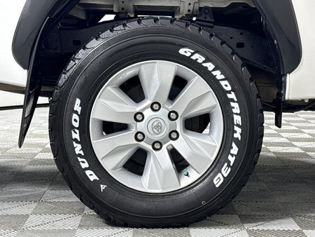 2019-Toyota-Hilux-24-GD-6-Raised-Body-SRX-Auto-Extended-Cab_6