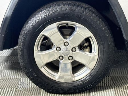 2012-Jeep-Grand-Cherokee-36-Limited_7