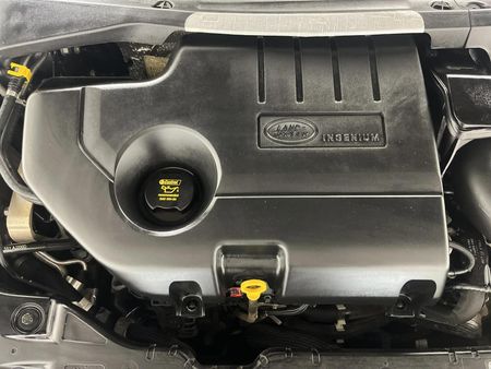 2019-Land-Rover-Range-Rover-Evoque-20-D-SE-132kW-D180_9