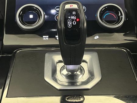 2019-Land-Rover-Range-Rover-Evoque-20-D-SE-132kW-D180_7