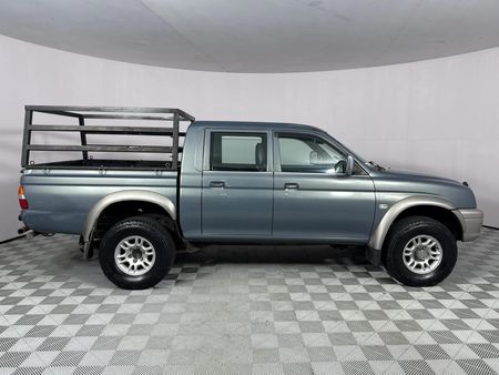 2005-Mitsubishi-Colt-3000i-Rodeo-4x4-Double-Cab_12