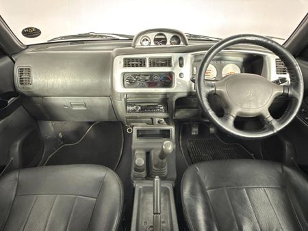 2005-Mitsubishi-Colt-3000i-Rodeo-4x4-Double-Cab_1