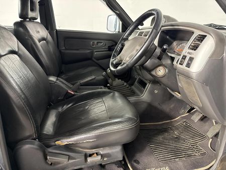 2005-Mitsubishi-Colt-3000i-Rodeo-4x4-Double-Cab_6