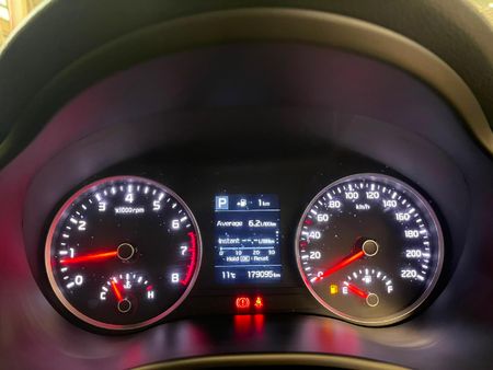 2019-Kia-Rio-14-Tec-5-dr-Auto_10