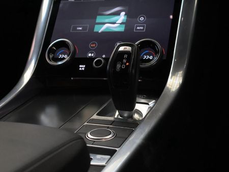 2022-Land-Rover-Range-Rover-Sport-30-D-SE-190kW_21