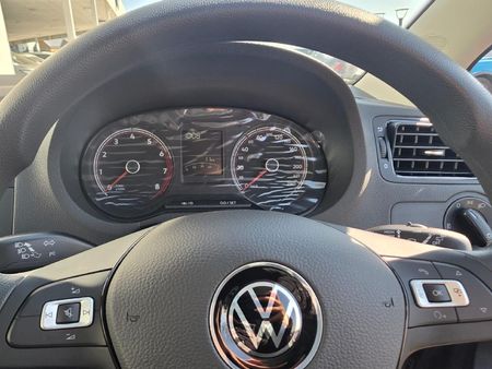 2026-Volkswagen-Polo-Vivo-14_7