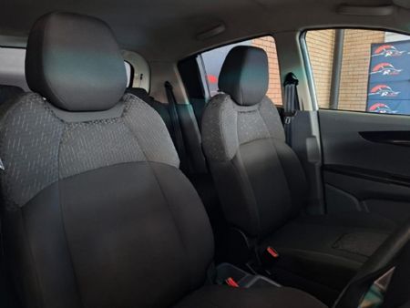 2019-Mahindra-KUV-100-12-TD-K6-NXT_12