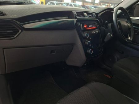 2019-Mahindra-KUV-100-12-TD-K6-NXT_14