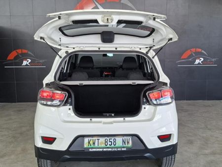 2019-Mahindra-KUV-100-12-TD-K6-NXT_6