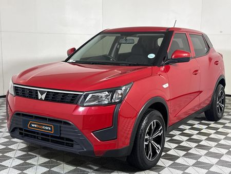 2024-Mahindra-XUV-300-12T-SE-W4_0