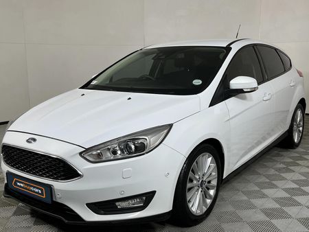 2017-Ford-Focus-15-EcoBoost-Trend-Auto-5-dr_0