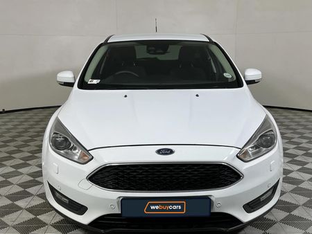 2017-Ford-Focus-15-EcoBoost-Trend-Auto-5-dr_15