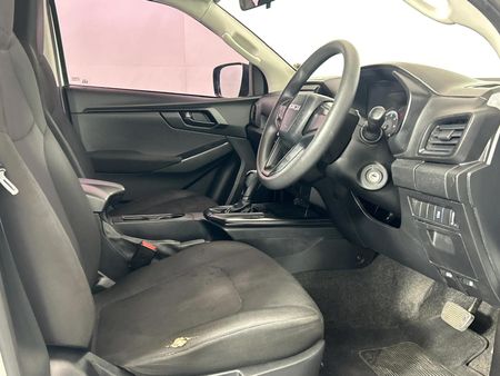 2022-Isuzu-D-Max-19-DDI-HR-L-Auto-Double-Cab_9