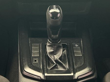 2022-Isuzu-D-Max-19-DDI-HR-L-Auto-Double-Cab_10